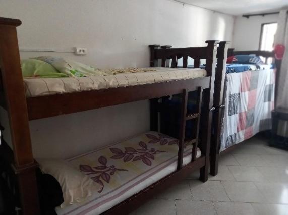 Casablanca Hostel Cali B&B ภายนอก รูปภาพ