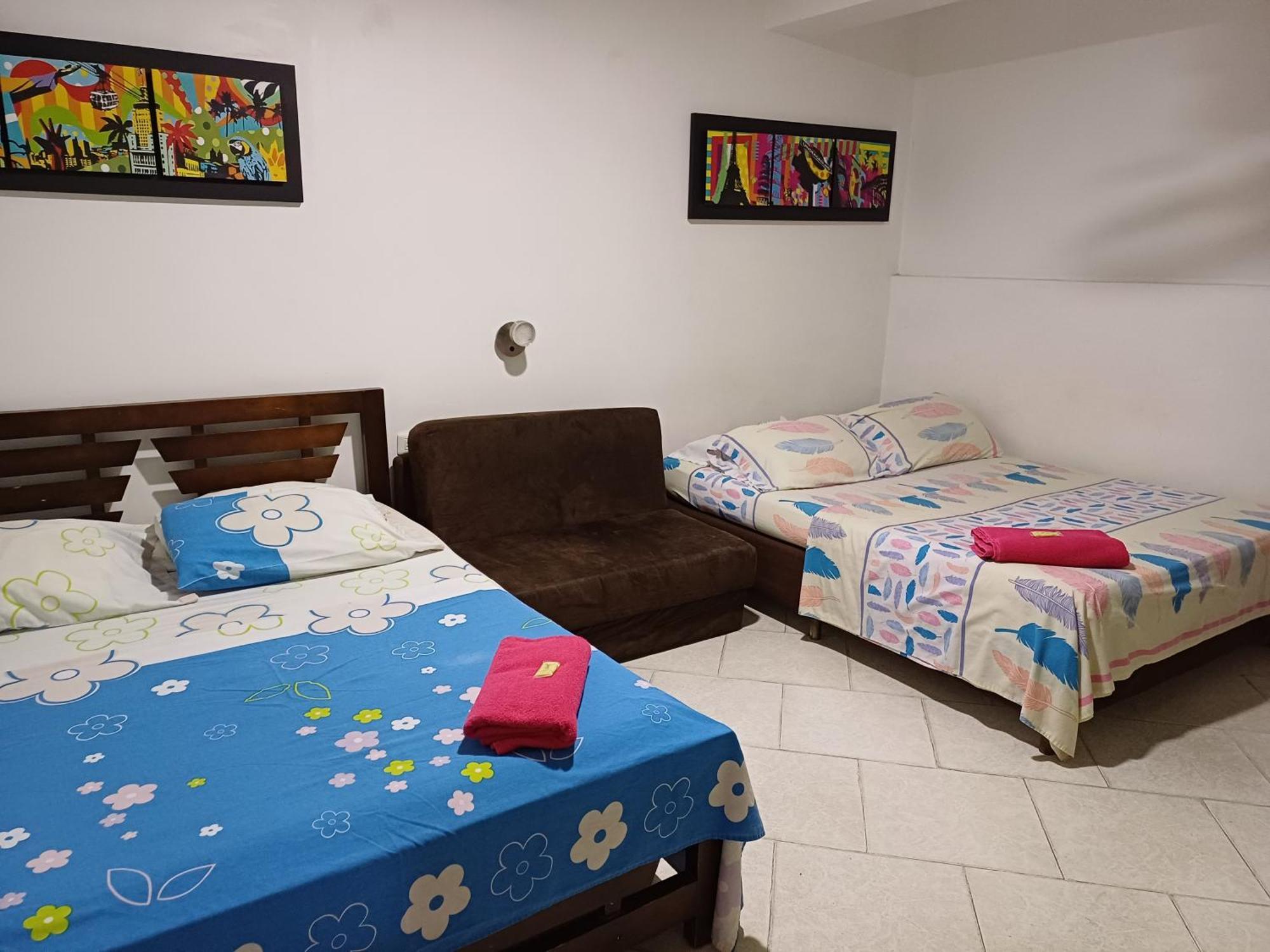 Casablanca Hostel Cali B&B ภายนอก รูปภาพ